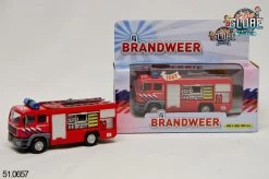 Brandweer Tankauto Met Spuit, Licht En Geluid 7 Brandweer Tankauto Met Spuit, Licht En Geluid -Beste Speelgoed Winkel brandweer kidsglobe 510857 brandweer 1 1